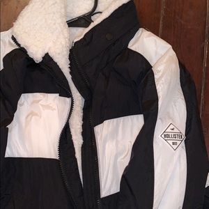 Hollister windbreaker